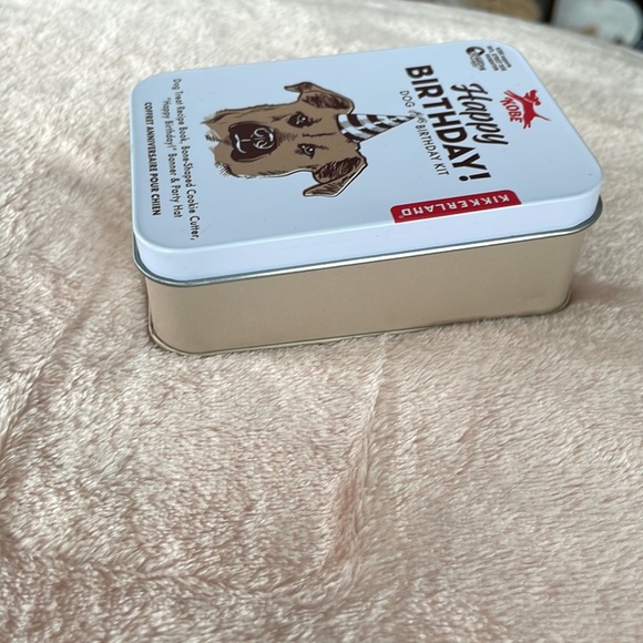 Doggie birthday celebration tin - Picture 2 of 4